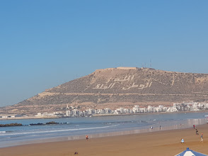 Plage d’Agadir Guide by Afribaba – Beach, Activities & Relaxation | Afribaba.ma